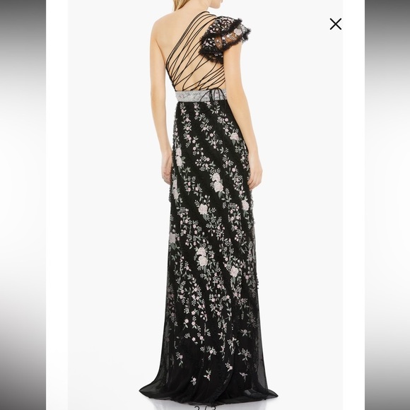 Mac DUGGAL Floral Embroidered One-Shoulder Gown - Picture 2 of 14